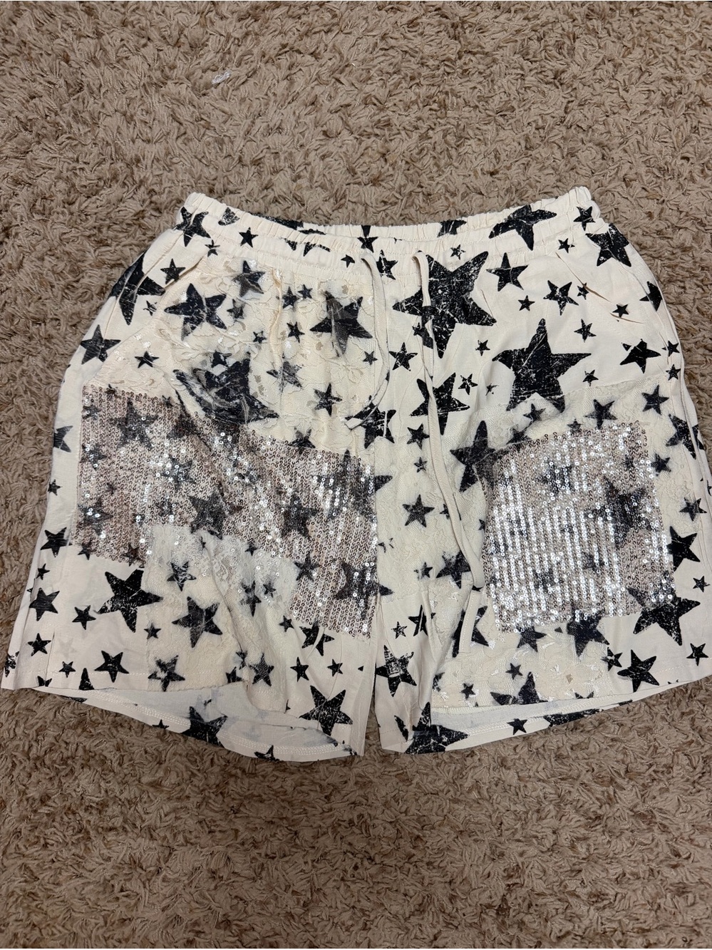 Origami NWT Sequin-Pocket Star Print shorts